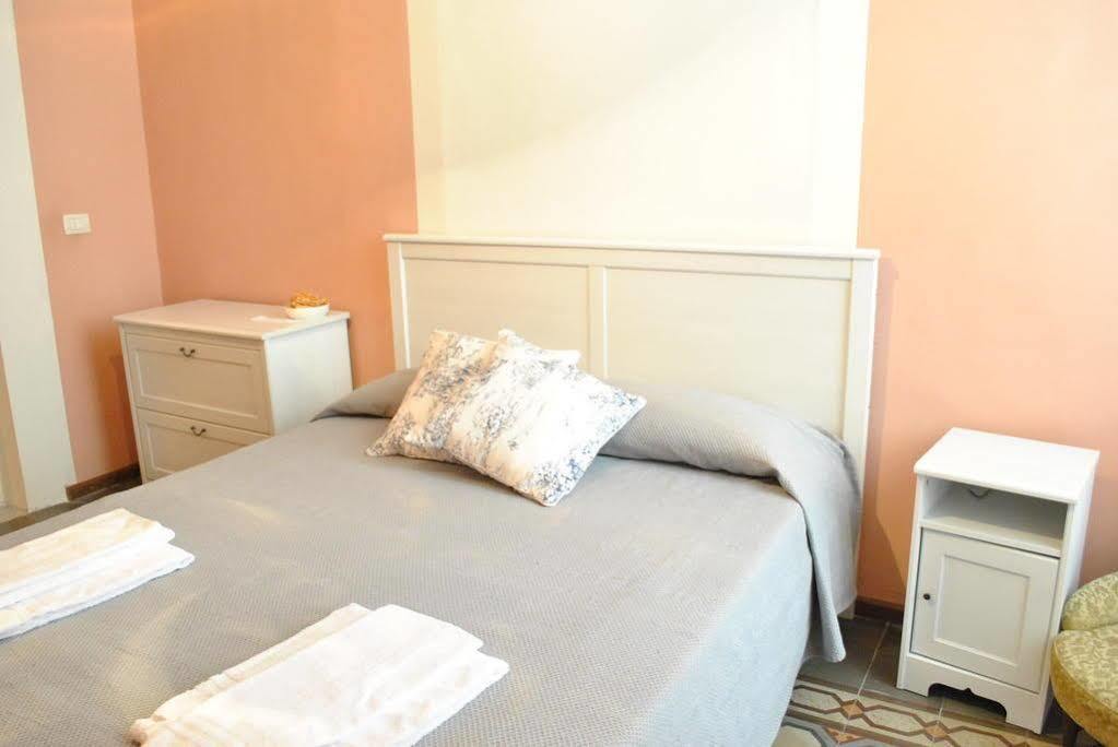 A Casa Di Laura Bed & Breakfast Катания Екстериор снимка